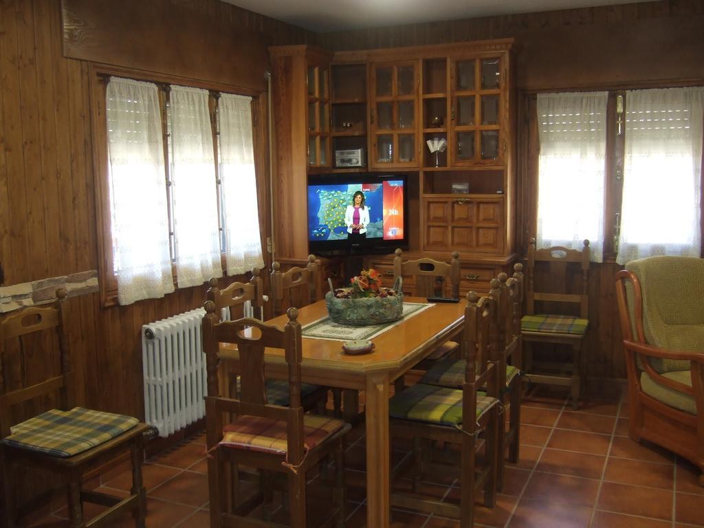 Tinao De Gredos Villa Barajas de Gredos Phòng bức ảnh